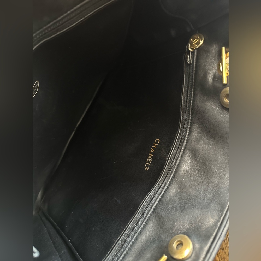 Chanel Lambskin Tote Authentic COA - Picture 6 of 16